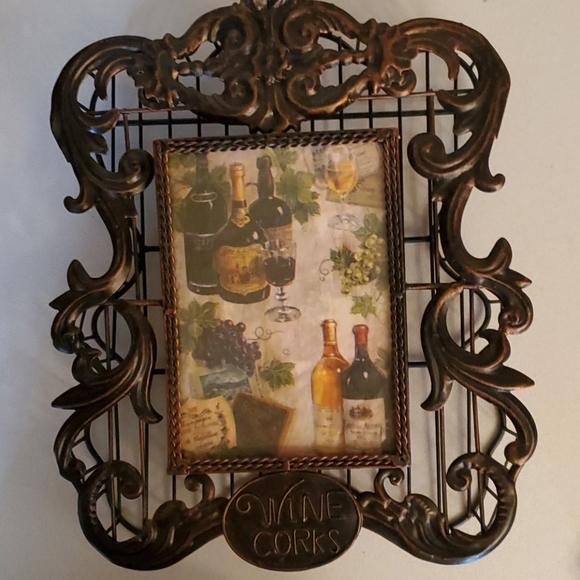 🌞Sale 3/$30🌞 Picture Frame Wine Cork Holder - Picture 2 of 3